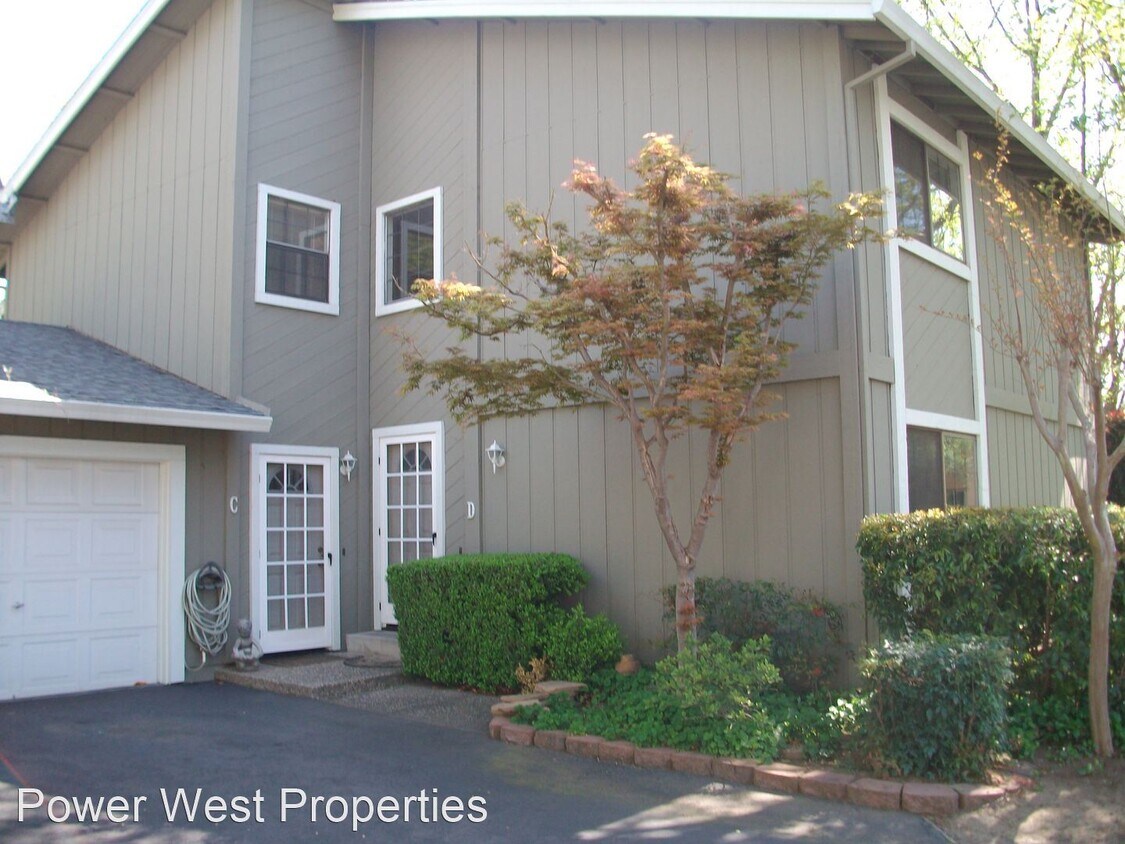 2 br, 1 bath House 3044 Monticello D House Rental in Chico, CA
