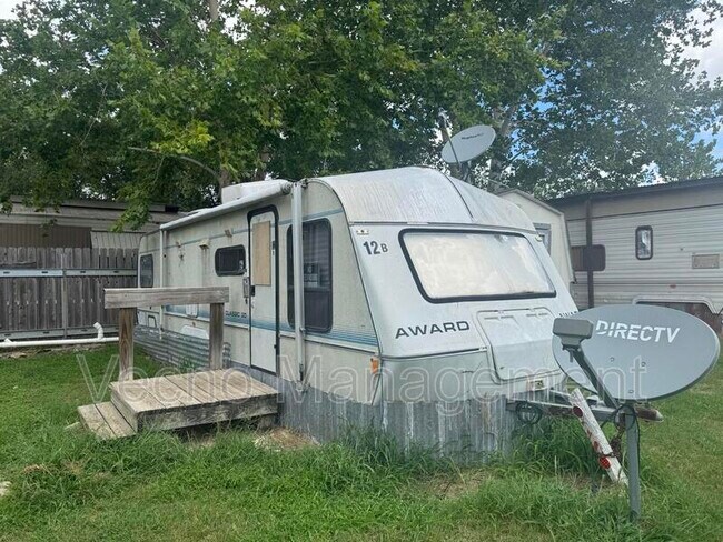 Building Photo - 9831 TX-106 Loop