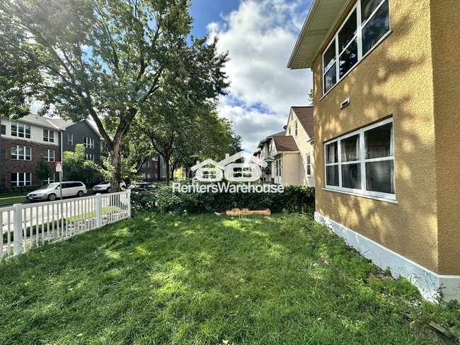 Building Photo - 3700 3rd Ave S