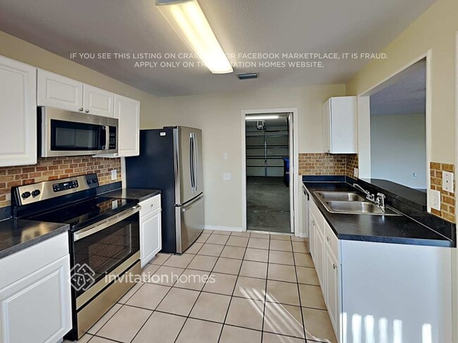 Building Photo - 12514 Dawn Vista Dr