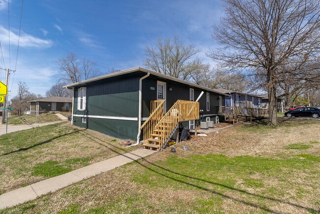 Foto del edificio - 202 Wheaton Ct