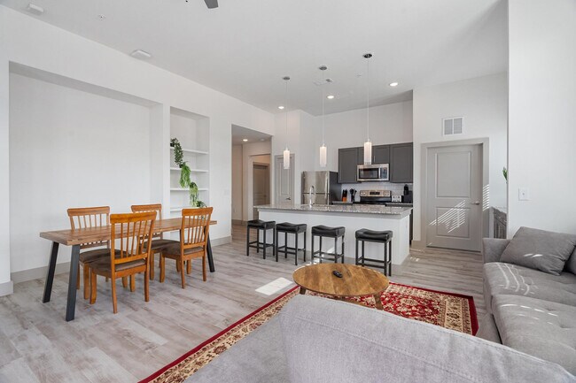 Building Photo - 12100 1/2 Ferrystone Glen Drive-SI FL4-ID1240337P