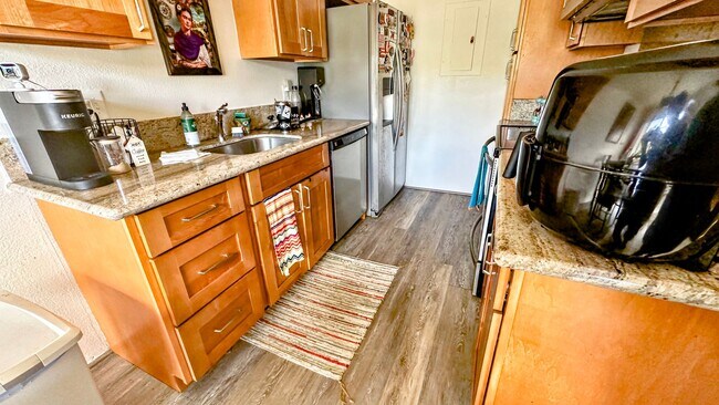 Foto del edificio - Charming 2-Bedroom Townhouse at Haiku Poin...