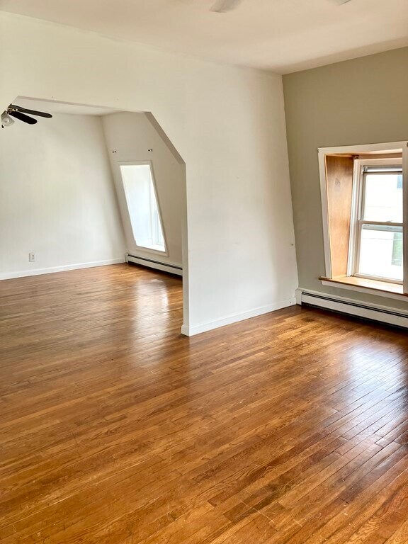 Foto del edificio - 154 Cottage St