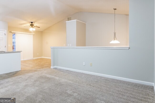 Foto del edificio - 234 Bainbridge Cir