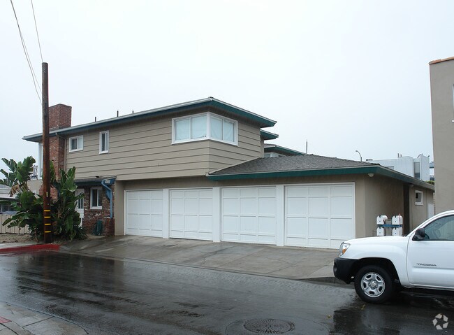 Foto del edificio - 622-626 Clubhouse Ave