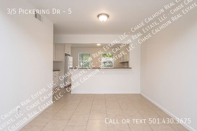 Building Photo - 3/5 Pickering Dr-5