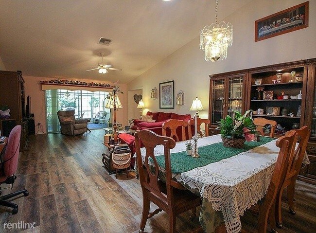 Foto del edificio - 5954 SE 122nd Pl