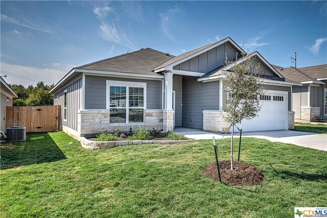 Building Photo - 625 Gingham Trl