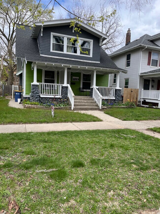 Foto del edificio - 1253 Dunham St SE