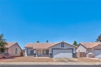 Building Photo - 1206 Sunfire Ave