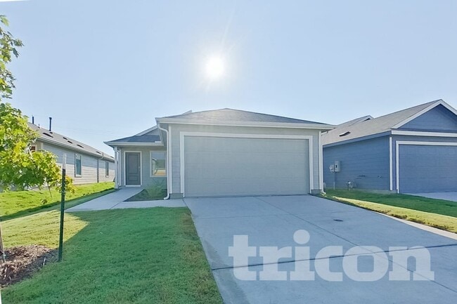 Building Photo - 911 Ponderosa Ln