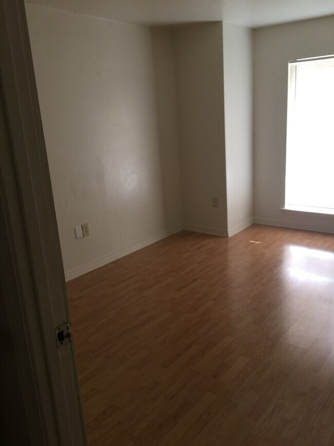 !st Bedroom - 3432 Yorkfield Dr