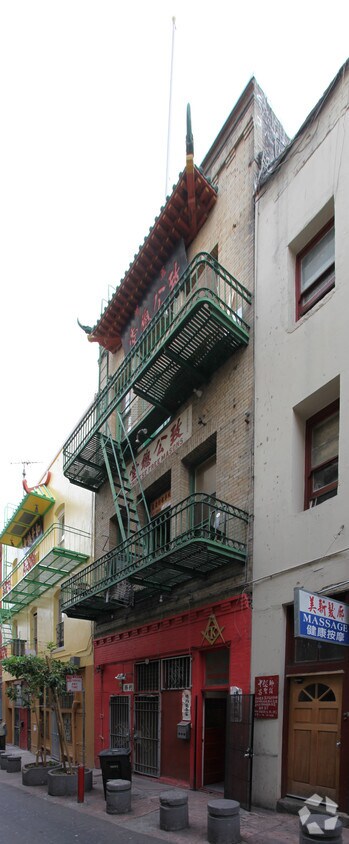 Building Photo - 36-38 Spofford Ln