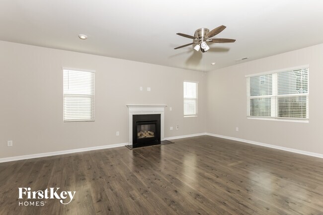 Foto del edificio - 304 Whispering Wind Way