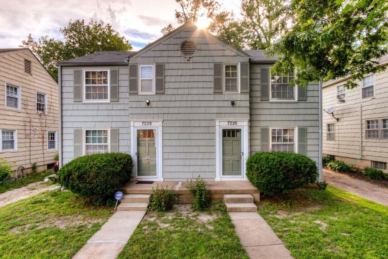 Foto principal - 7226-7228 Wyandotte Street