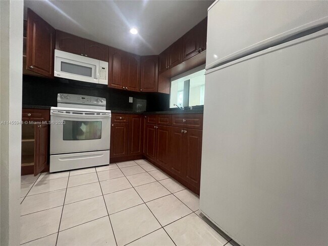 Foto del edificio - 11790 SW 18th St