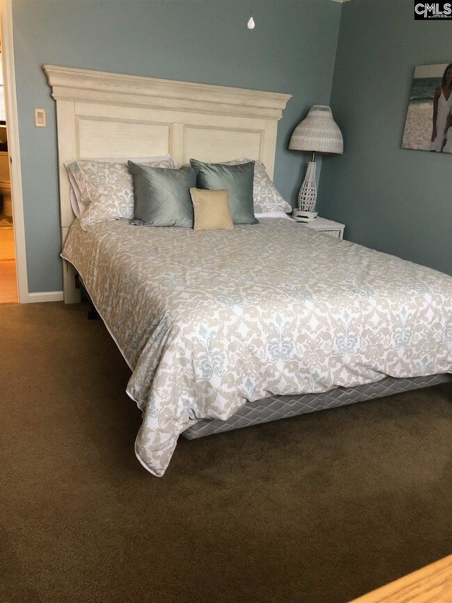 Foto del edificio - 2019 White Oak Rd