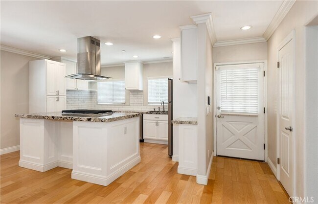 Foto del edificio - 25461 Cole St