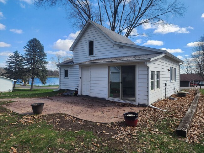 Foto del edificio - 230 Arlington Dr