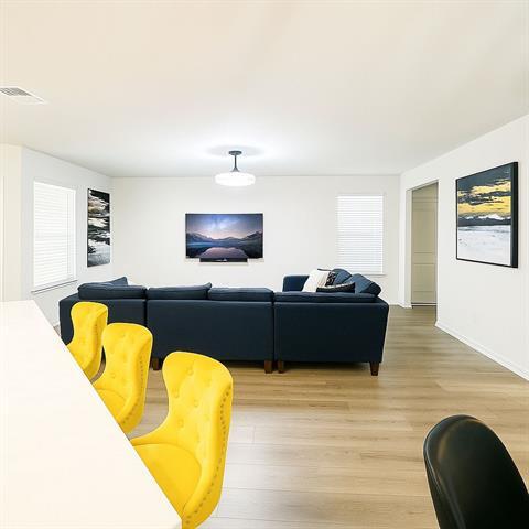 Foto del edificio - 2128 Elena Dr