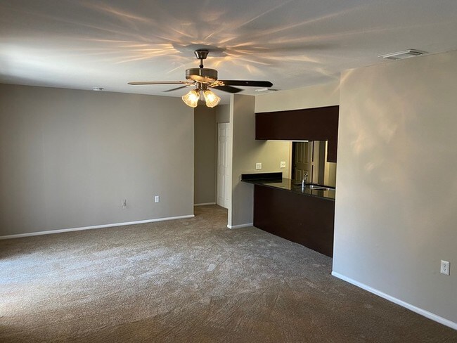Building Photo - Altamonte Springs 3 Bedrm Condo FOR RENT