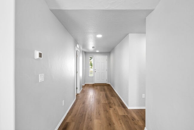Foto del edificio - Brand New Home with RV Pad and Premium Fin...