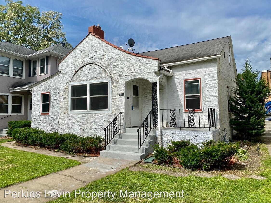 Primary Photo - 5 br, 2 bath House - 3312 Girard Ave S