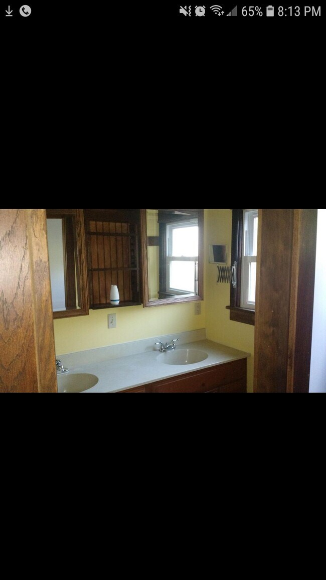 Foto del edificio - 1202 W Park Ave