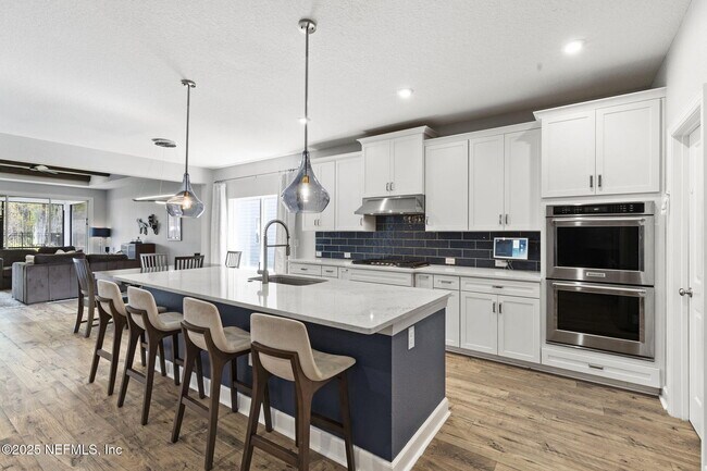 Building Photo - 205 Willow Crk Ct