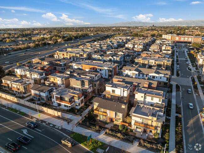 Foto aérea - The TownFlats at Bellaterra
