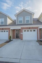 Building Photo - 4345 Aurora Cir