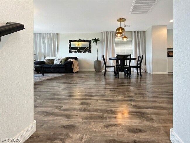 Foto del edificio - 372 Ambitious St