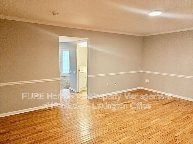 Foto del edificio - 1053 Merrick Dr