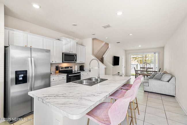 Building Photo - 2846 Black Buck Cir