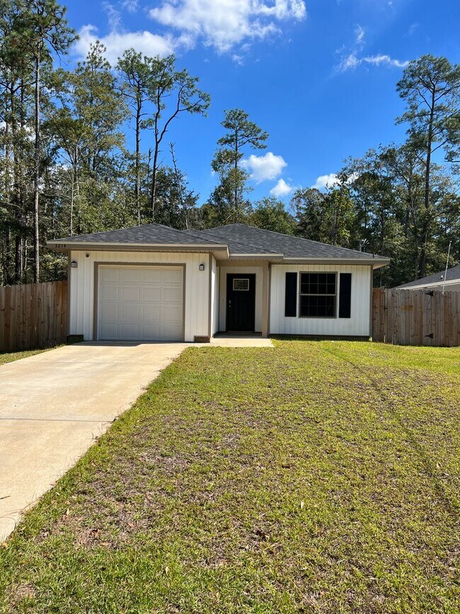 Foto del edificio - Great 3 bedroom off the Avalon Blvd