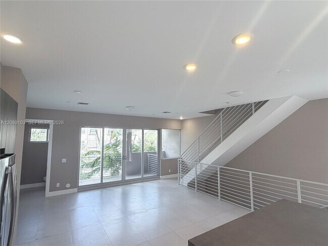 Foto del edificio - 612 NE 12th Ave