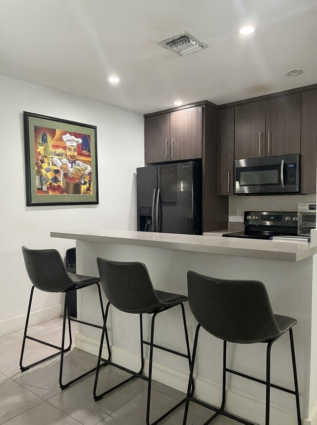 Foto del edificio - 5411 SW 7th St