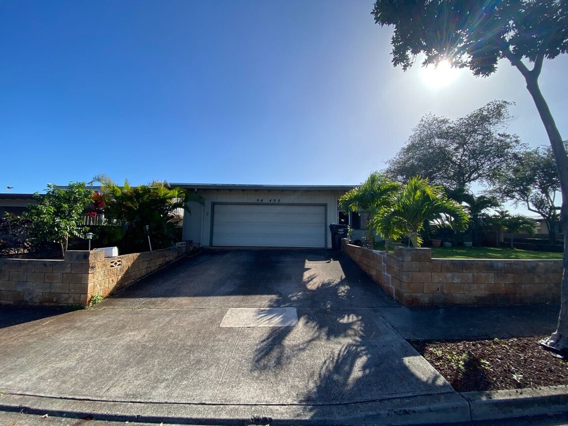 94498498 Hokuili St, Mililani, HI 96789 House Rental in Mililani, HI