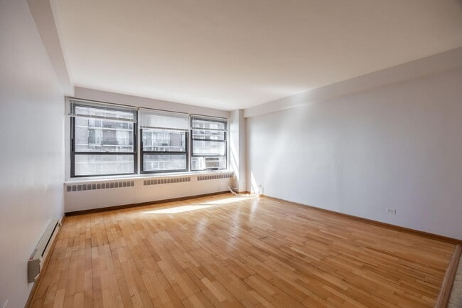 Building Photo - 4180 N Marine Dr