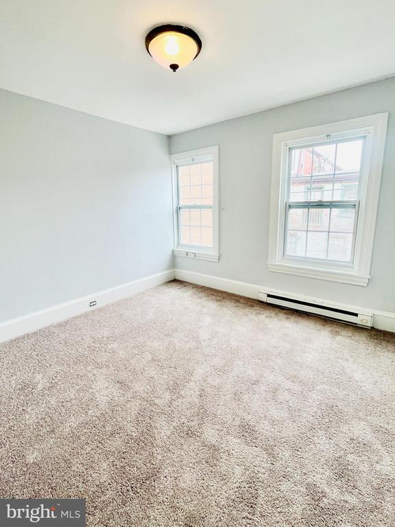 Foto del edificio - 115 S Walnut St