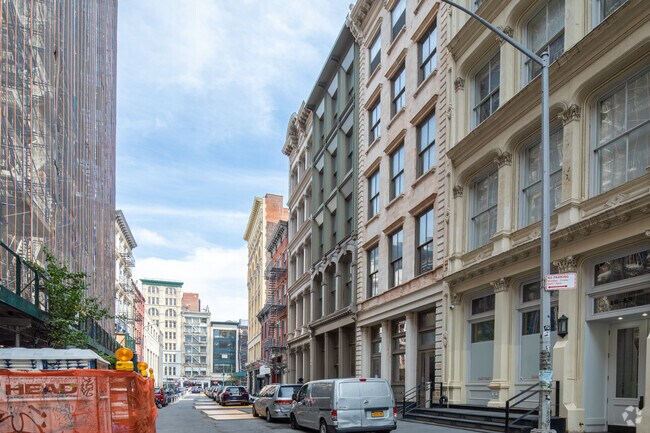 Building Photo - 52 Lispenard St
