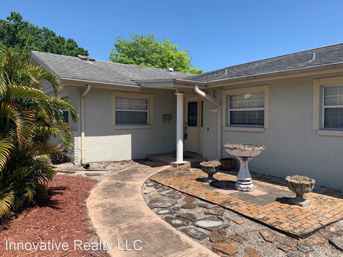 Foto principal - 3 br, 2 bath House - 5411 Kingswood Dr.
