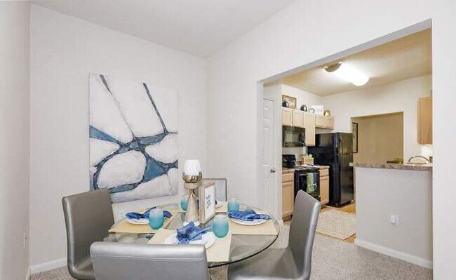Building Photo - 2 bedroom in Sugar Land TX 77498