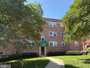 Building Photo - 1627 Massachusetts Ave SE