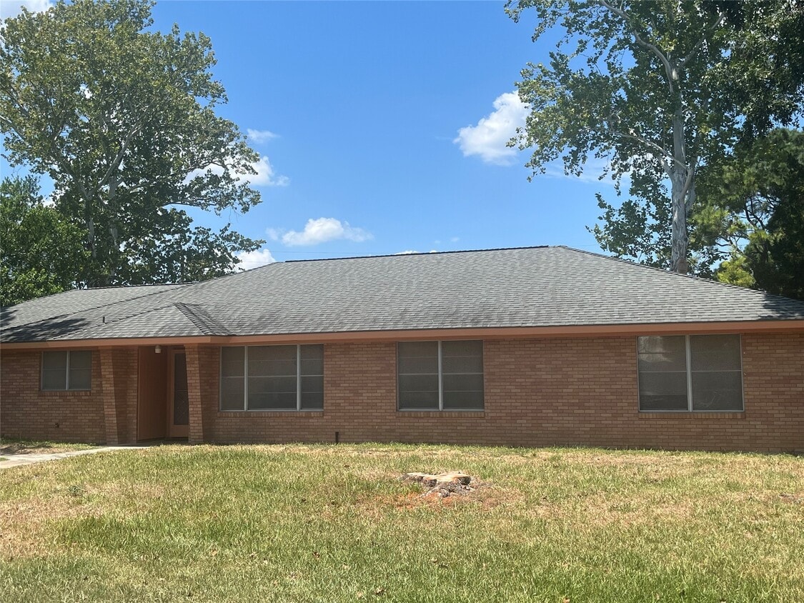 Primary Photo - 106 Jane Dr