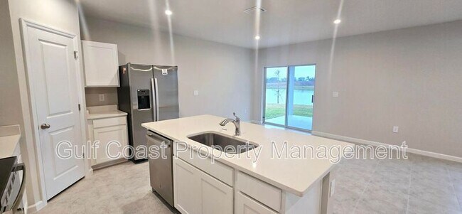 Building Photo - 606 172nd Ct E