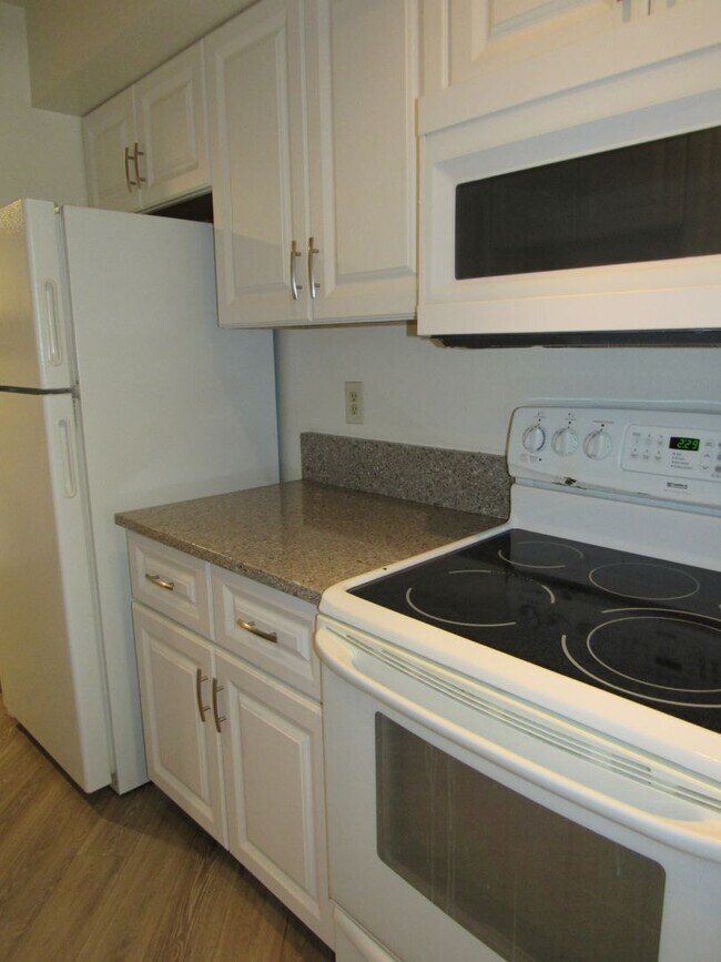 Foto del edificio - 3 bedroom condo in ARVADA