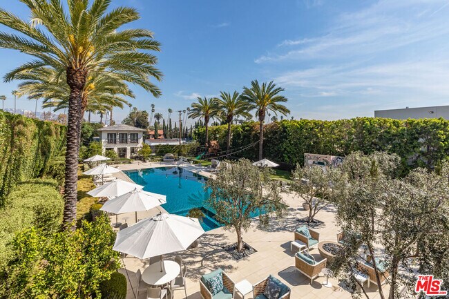 Foto del edificio - 618 N Beverly Dr