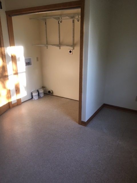 Building Photo - 411 Old Turnpike Road